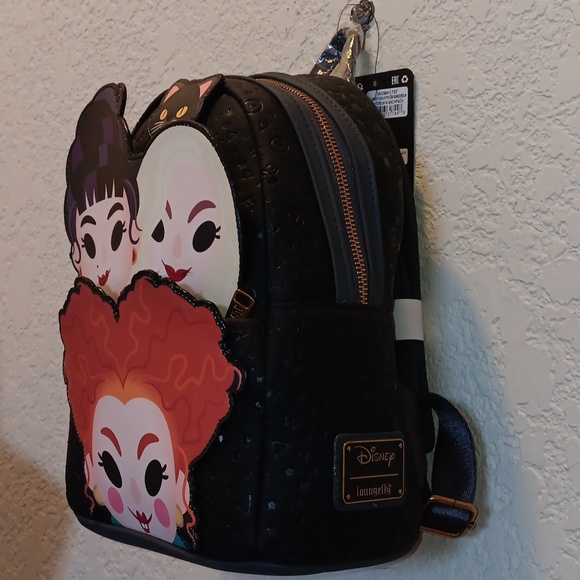 NWT Loungefly Hocus Pocus Backpack - Picture 12 of 12